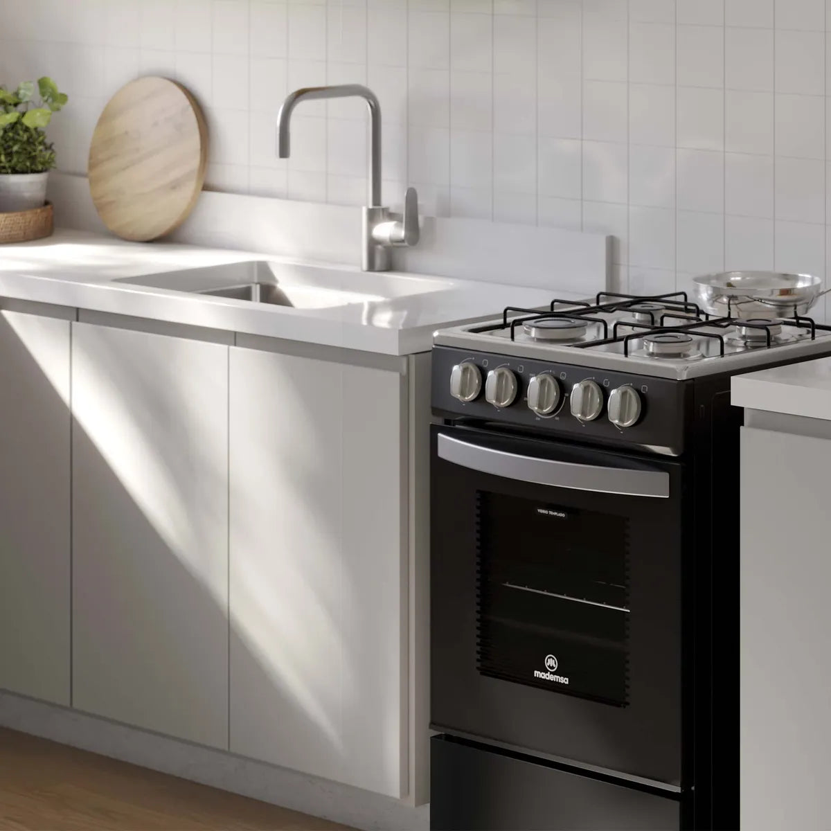 MADEMSA | Cocina a Gas 4 Platos LimpiaFácil y Parrillas Alambrón FM4IP
